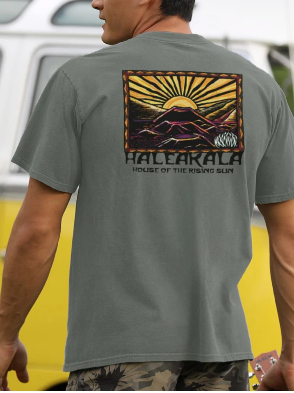 Crazy shirts Haleakala Rising Sun - Crater Dyed® Short Sleeve Crewneck T-Shirt